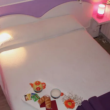 לינה וארוחת בוקר Eat&sleep *